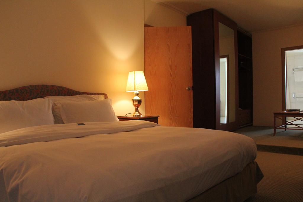 Napoleon Hotel Beirut Esterno foto