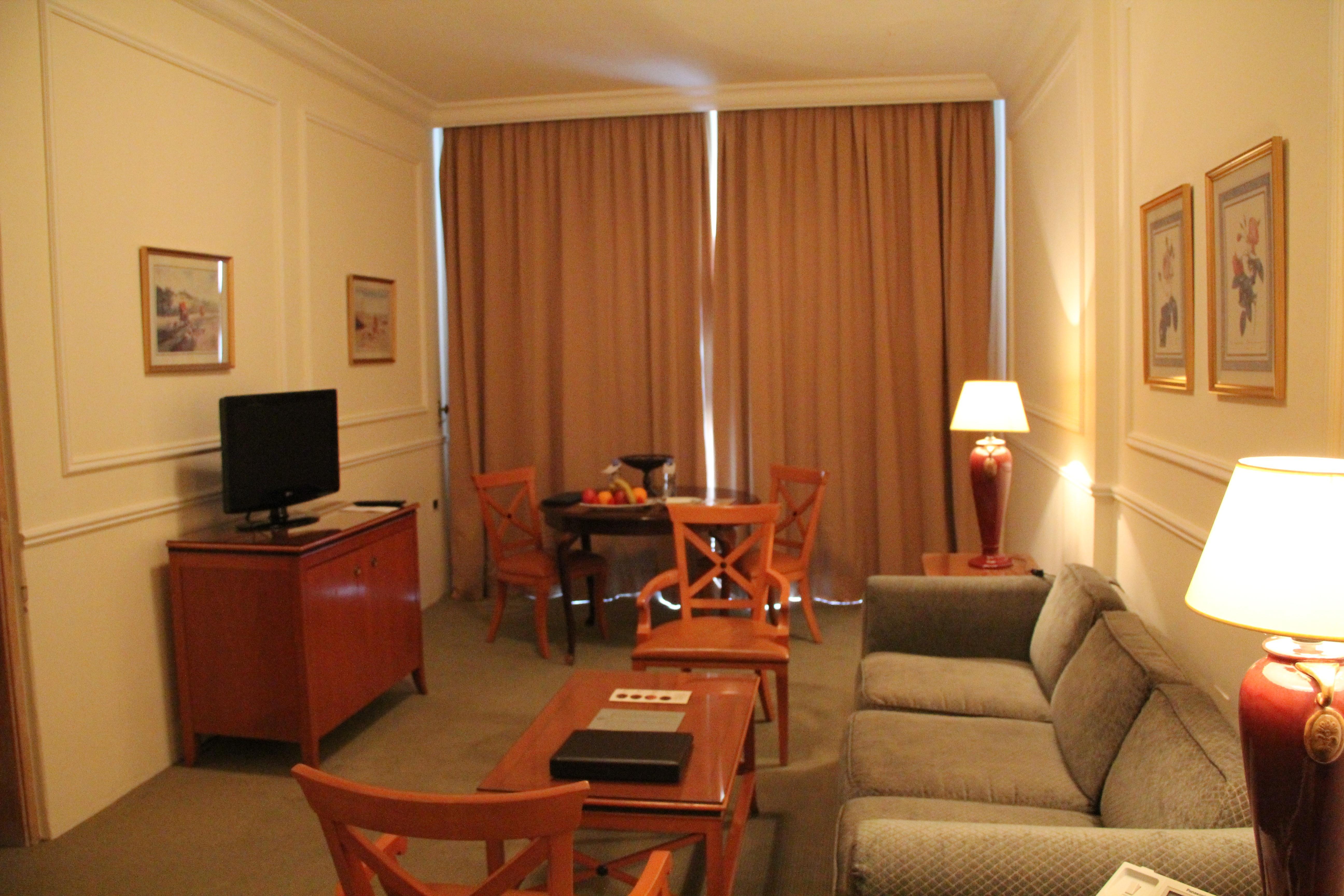 Napoleon Hotel Beirut Esterno foto