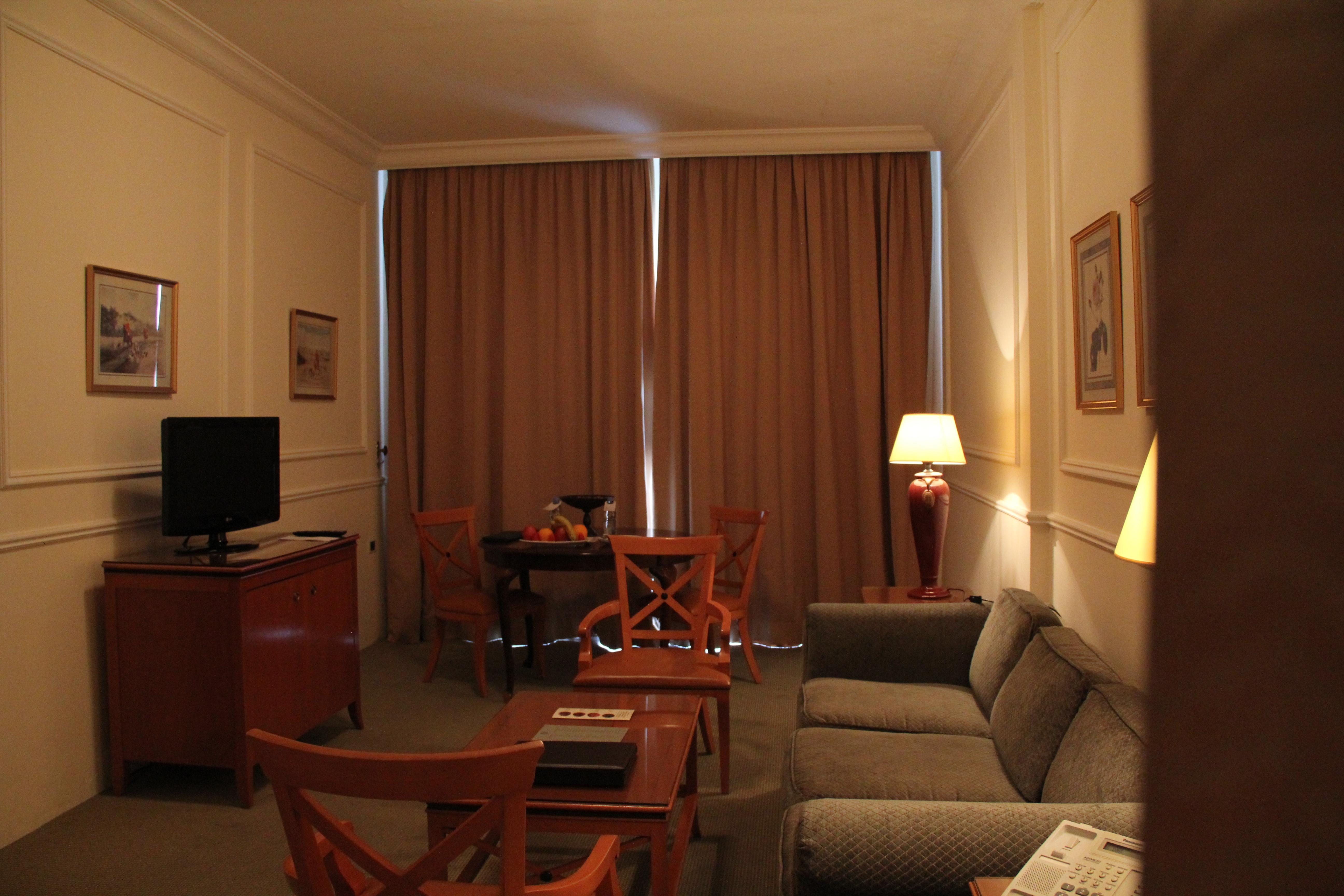 Napoleon Hotel Beirut Esterno foto