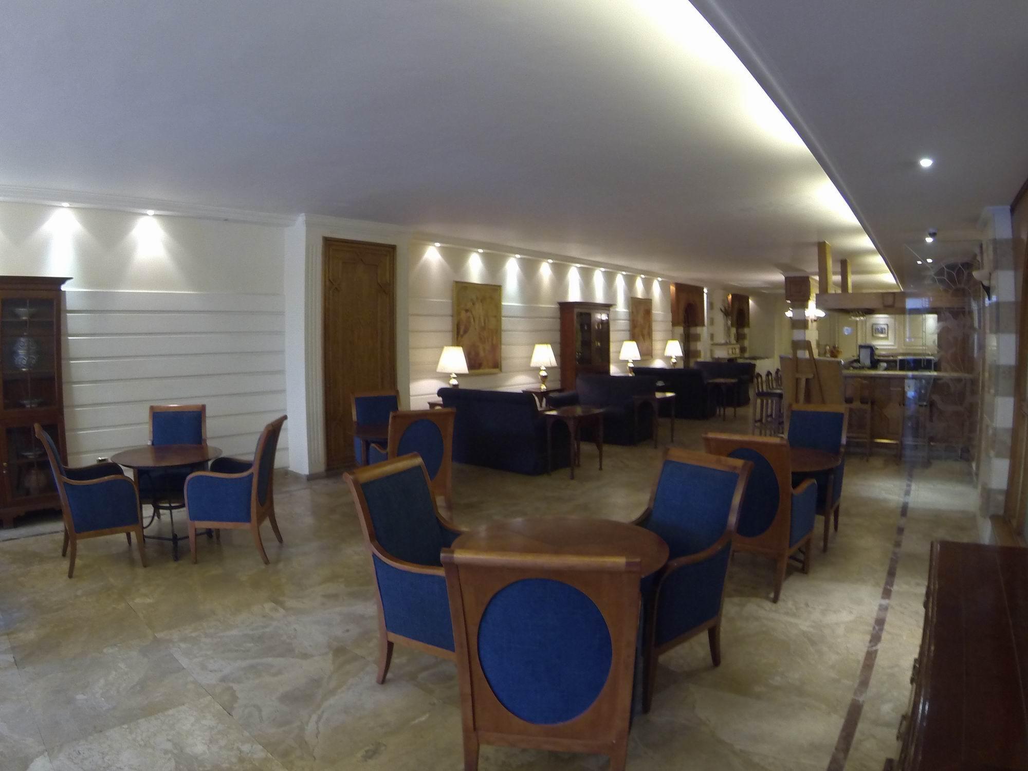 Napoleon Hotel Beirut Esterno foto